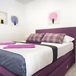 Pina And Lavender 아파트