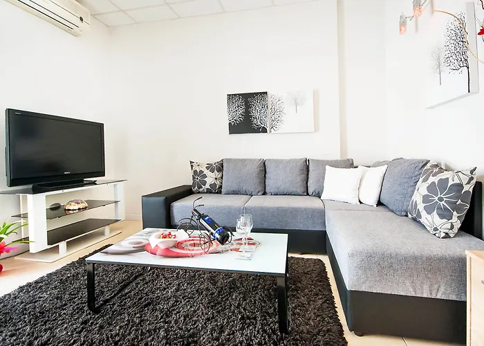 Pina And Lavender * דוברובניק