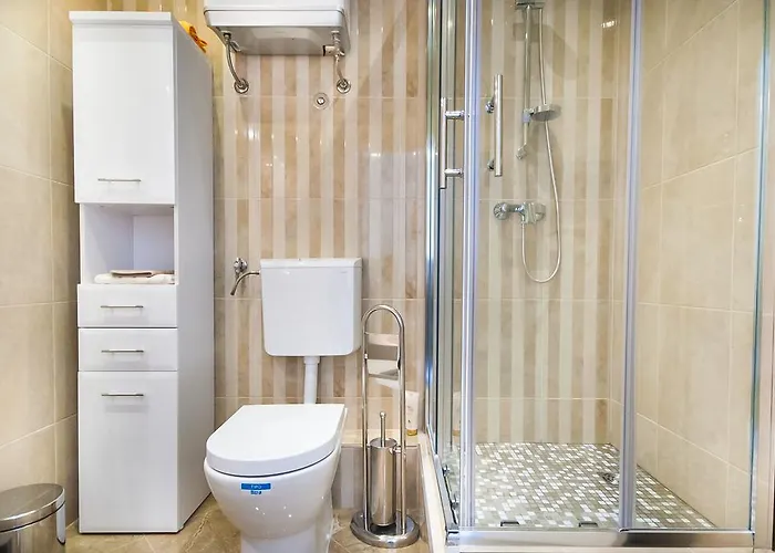 Pina And Lavender דירה